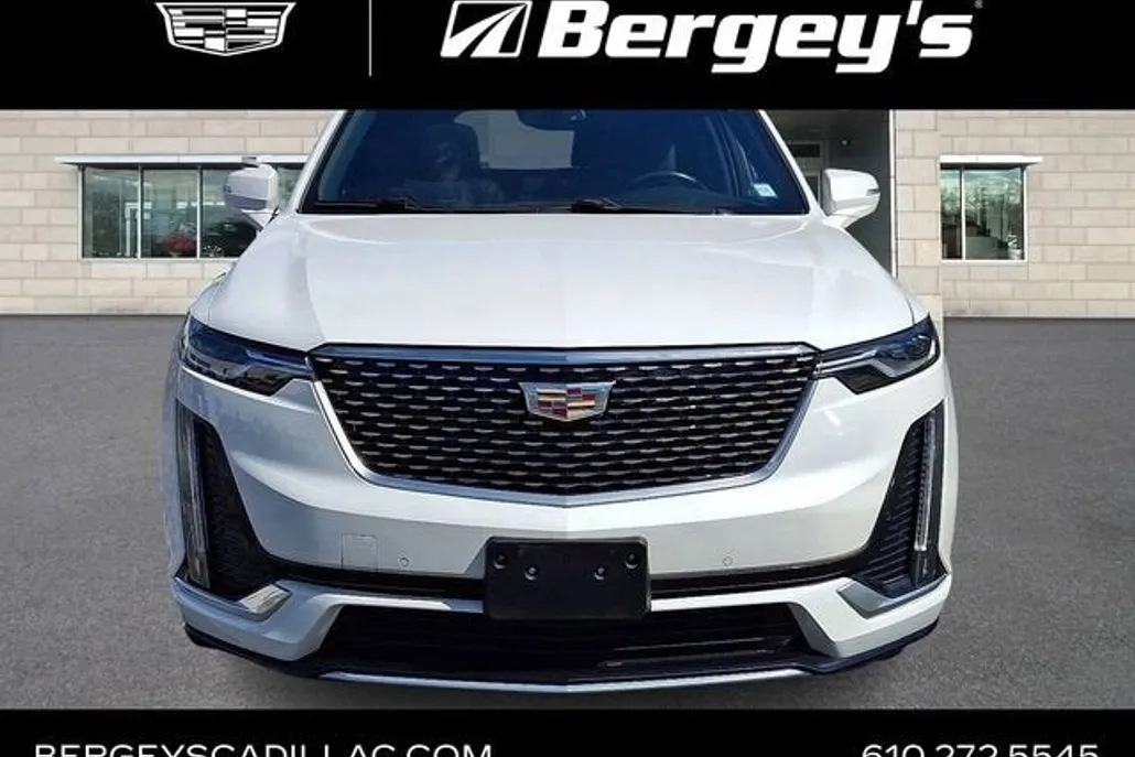 2022 Cadillac XT6 Luxury photo 1