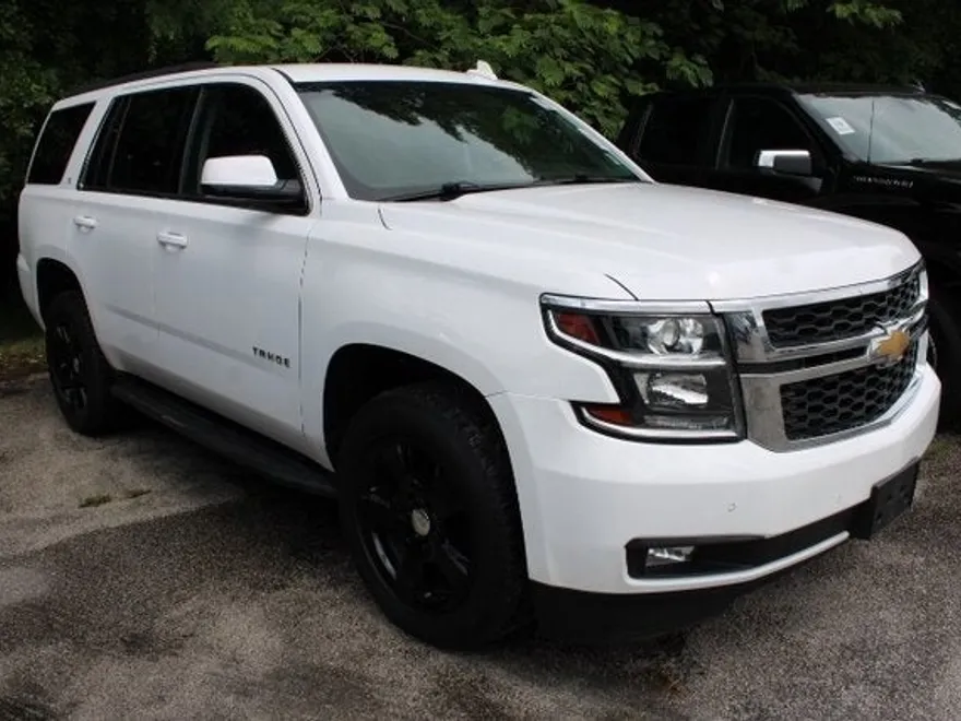 2019 Chevrolet Tahoe LT photo 1