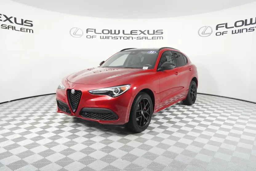 2021 Alfa Romeo Stelvio Ti photo 1