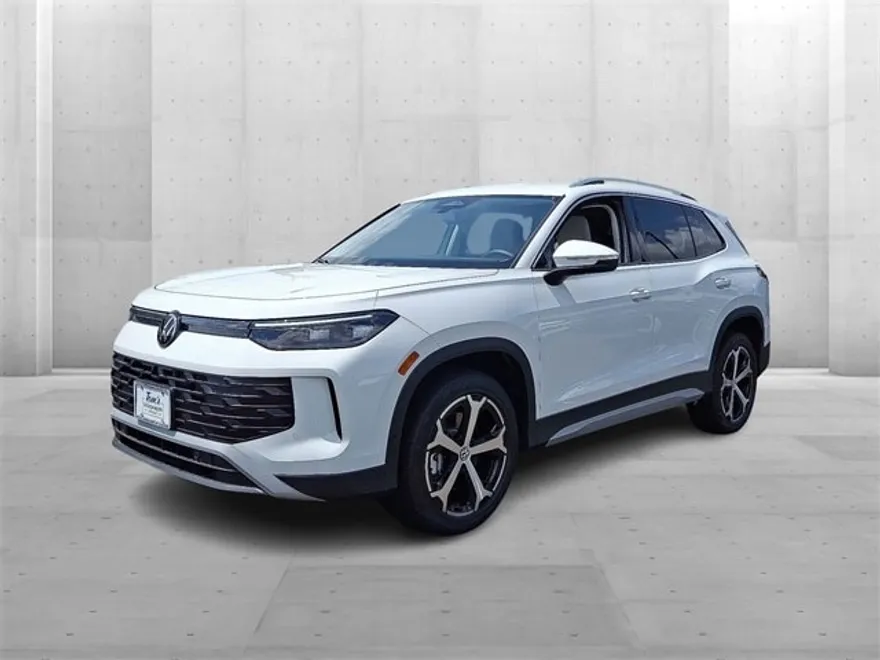 2025 Volkswagen Tiguan SE photo 1