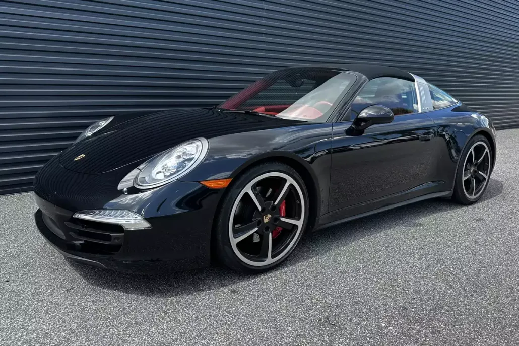 2015 Porsche 911 Targa 4S photo 1