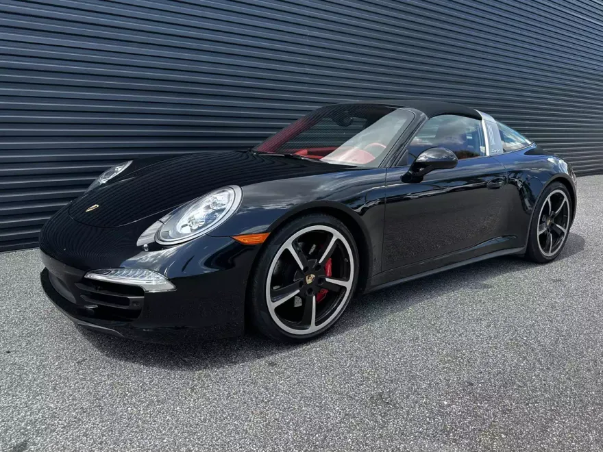 2015 Porsche 911 Targa 4S photo 1