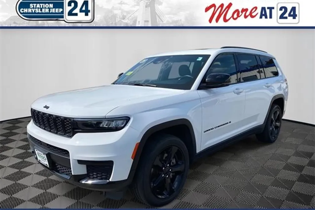 2021 Jeep Grand Cherokee Altitude photo 1