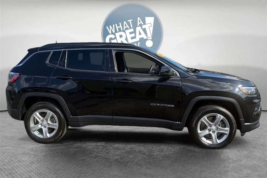 2024 Jeep Compass North Edition Latitude photo 1