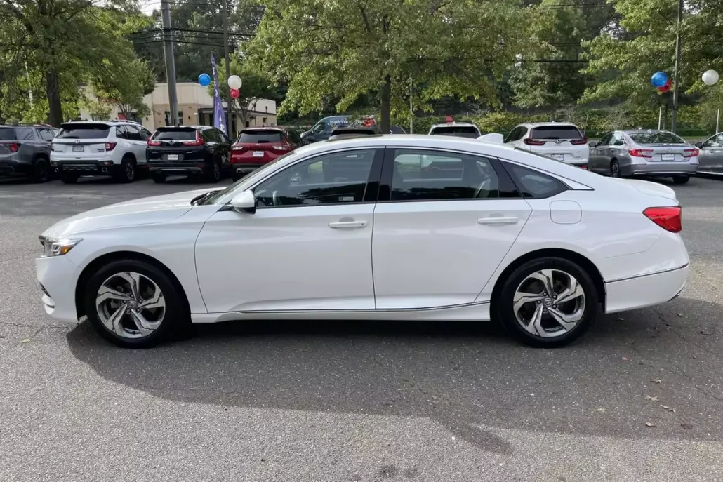 2018 Honda Accord EX photo 1