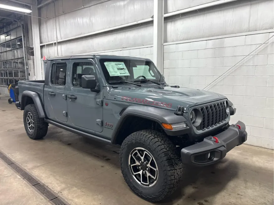 2025 Jeep Gladiator Rubicon photo 1