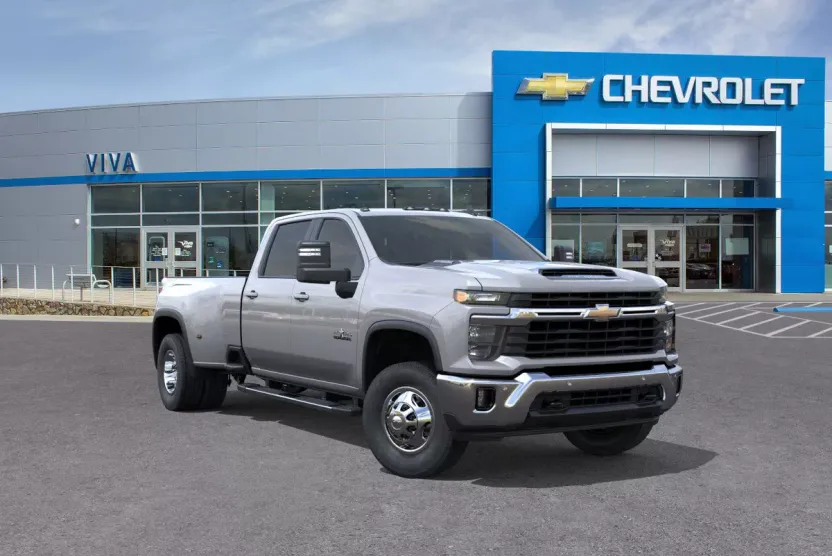 2026 Chevrolet Silverado 3500HD photo 1