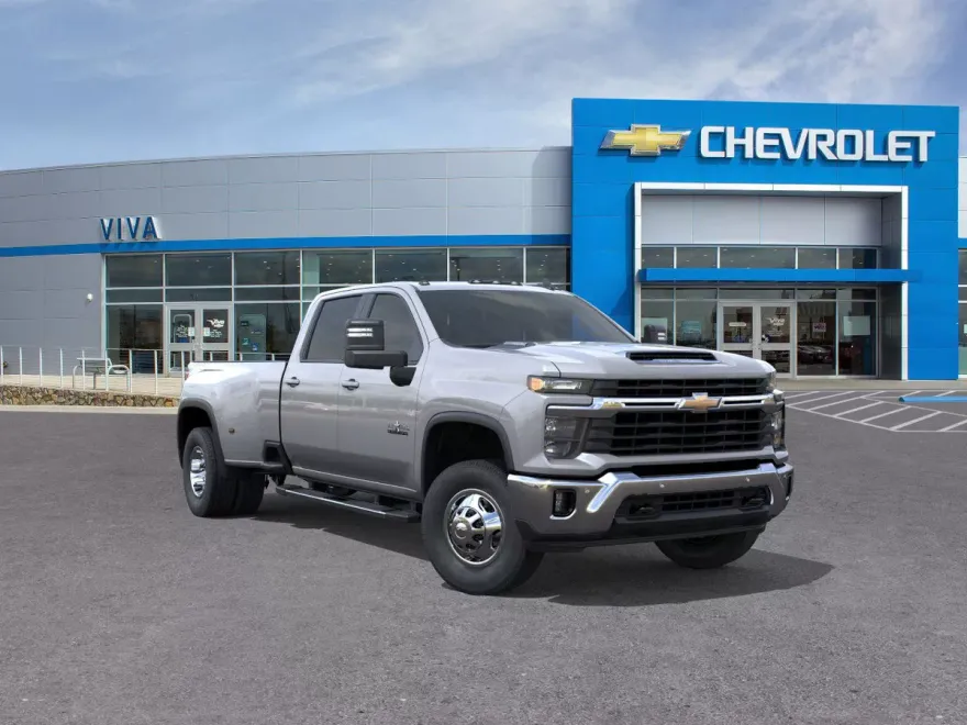 2026 Chevrolet Silverado 3500HD photo 1
