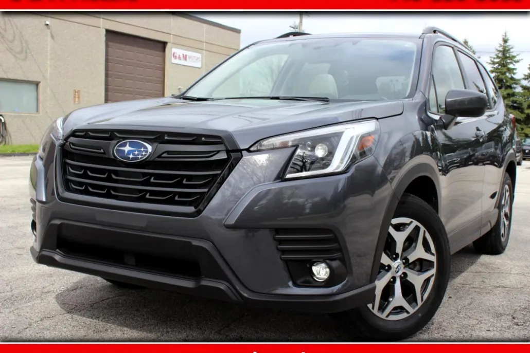 2024 Subaru Forester Premium photo 1
