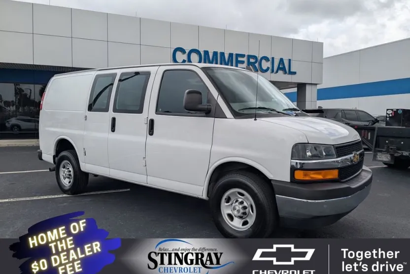 2023 Chevrolet Express Cargo 2500 photo 1