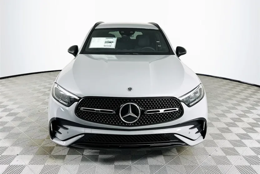 2026 Mercedes Benz GLC 300 4MATIC photo 1