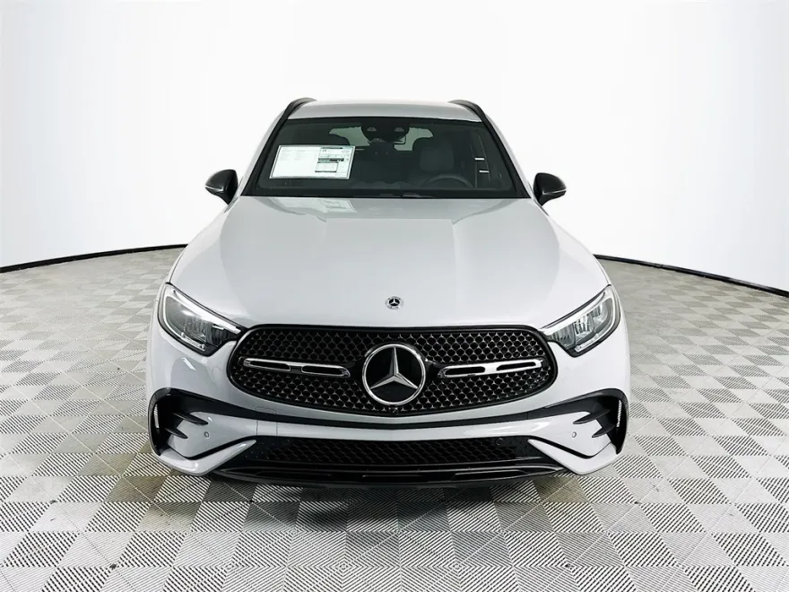 2026 Mercedes Benz GLC 300 4MATIC photo 1