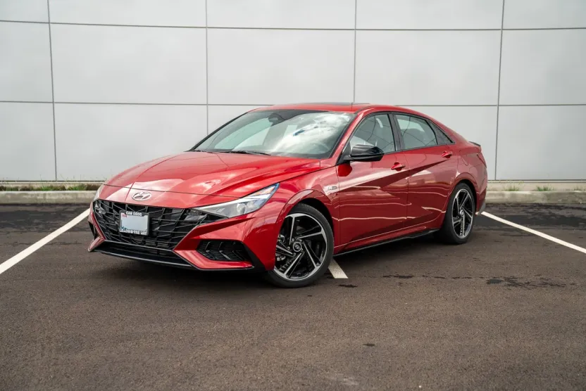 2023 Hyundai Elantra N Line photo 1
