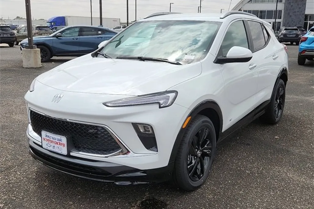 2026 Buick Encore GX Sport Touring photo 1