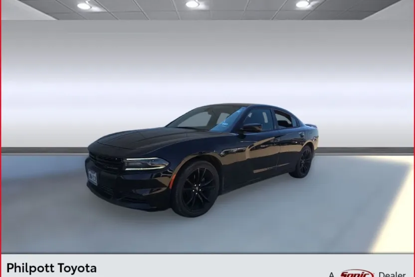 2018 Dodge Charger SXT photo 1