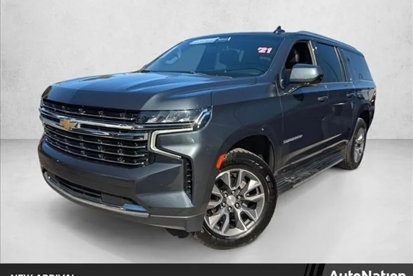 2021 Chevrolet Suburban LT photo 1