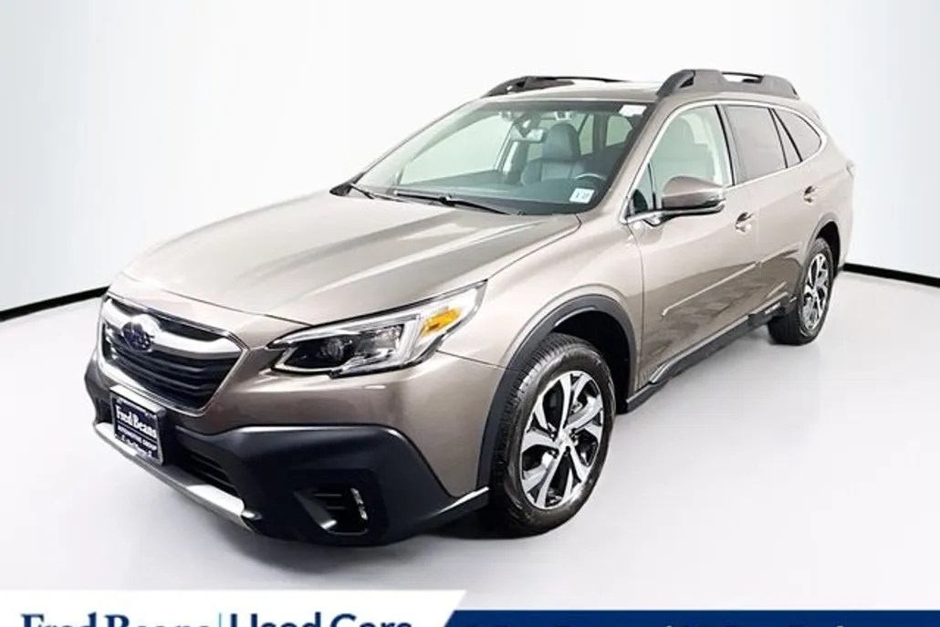 2022 Subaru Outback Limited photo 1