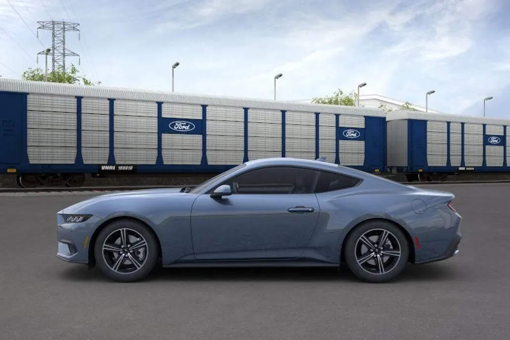 2025 Ford Mustang EcoBoost photo 1