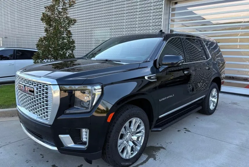2024 Gmc Yukon Denali photo 1
