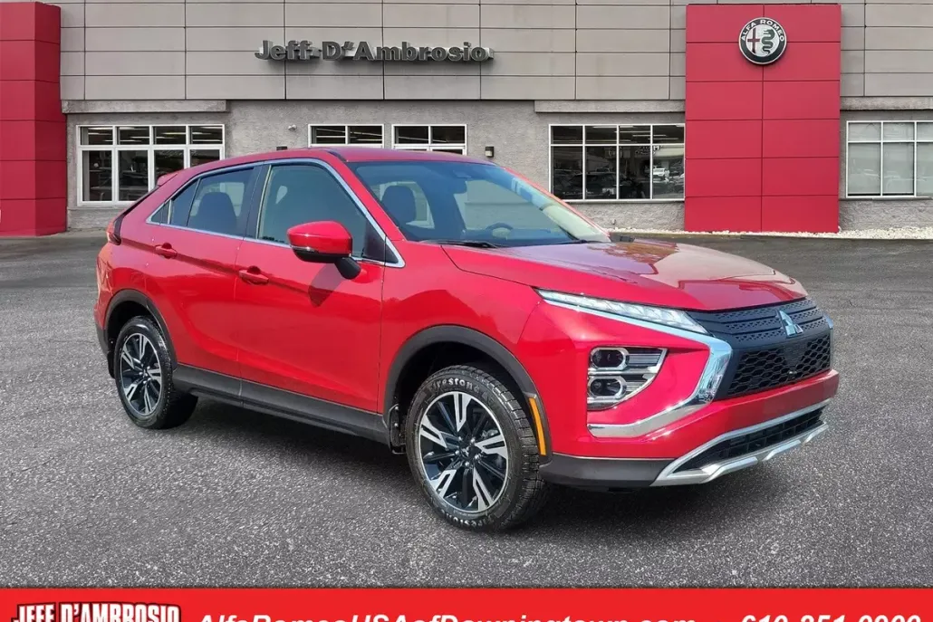 2023 Mitsubishi Eclipse Cross SEL photo 1