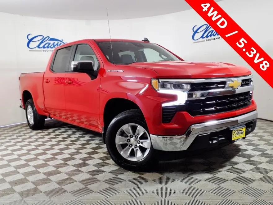 2024 Chevrolet Silverado 1500 LT photo 1