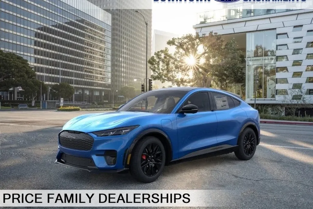 2025 Ford Mustang Mach-E Premium photo 1