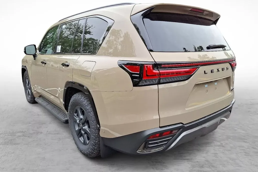 2025 Lexus LX photo 1