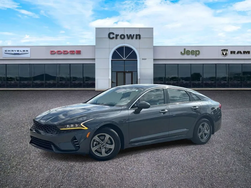 2022 Kia K5 LXS photo 1