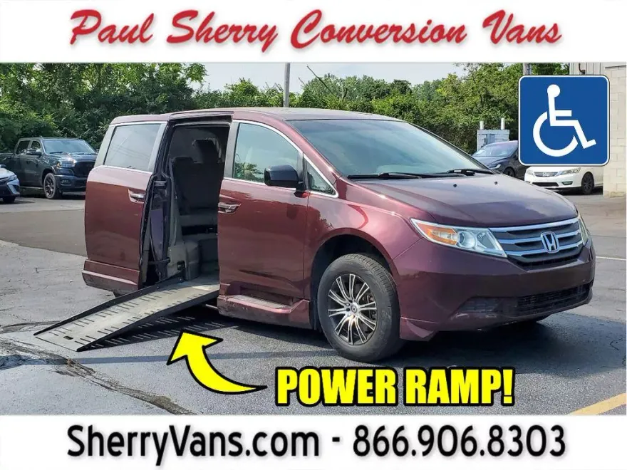 2011 Honda Odyssey photo 1