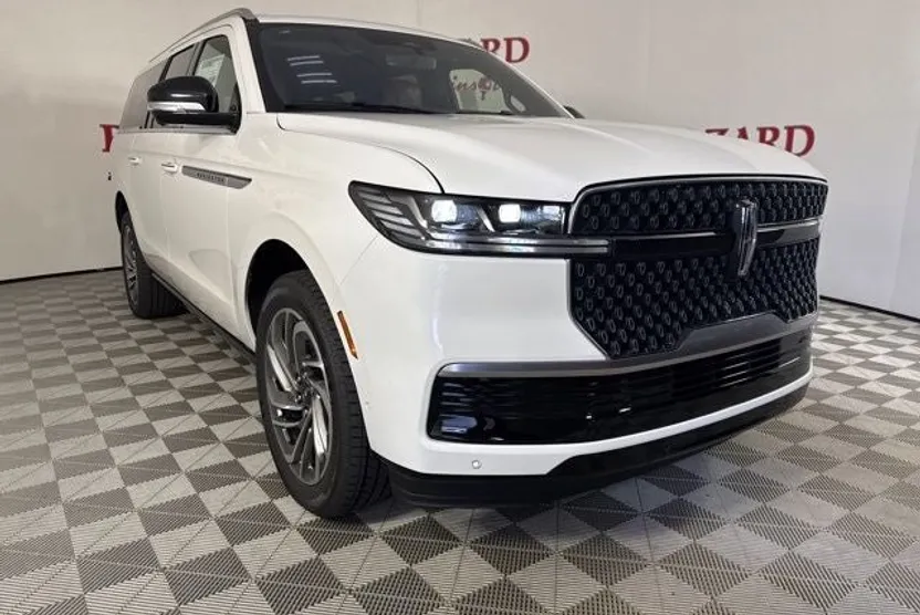 2025 Lincoln Navigator L Reserve photo 1