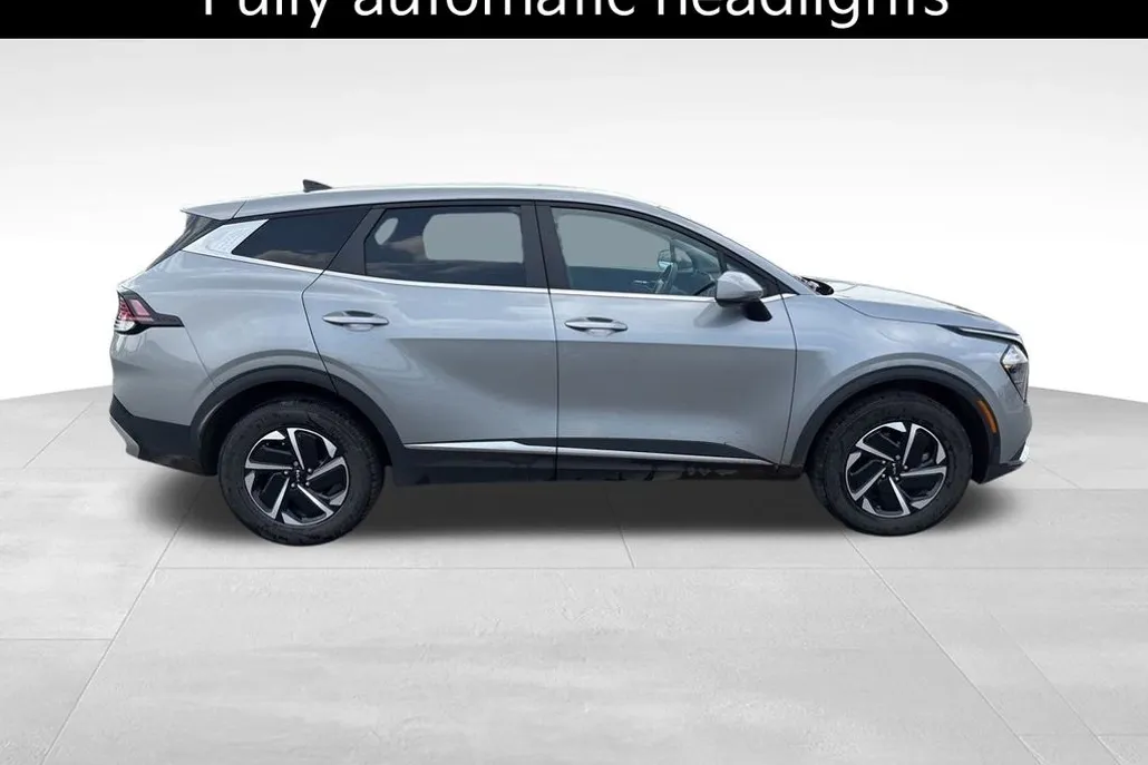 2023 Kia Sportage Hybrid LX photo 1