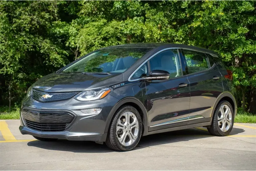 2021 Chevrolet Bolt EV photo 1