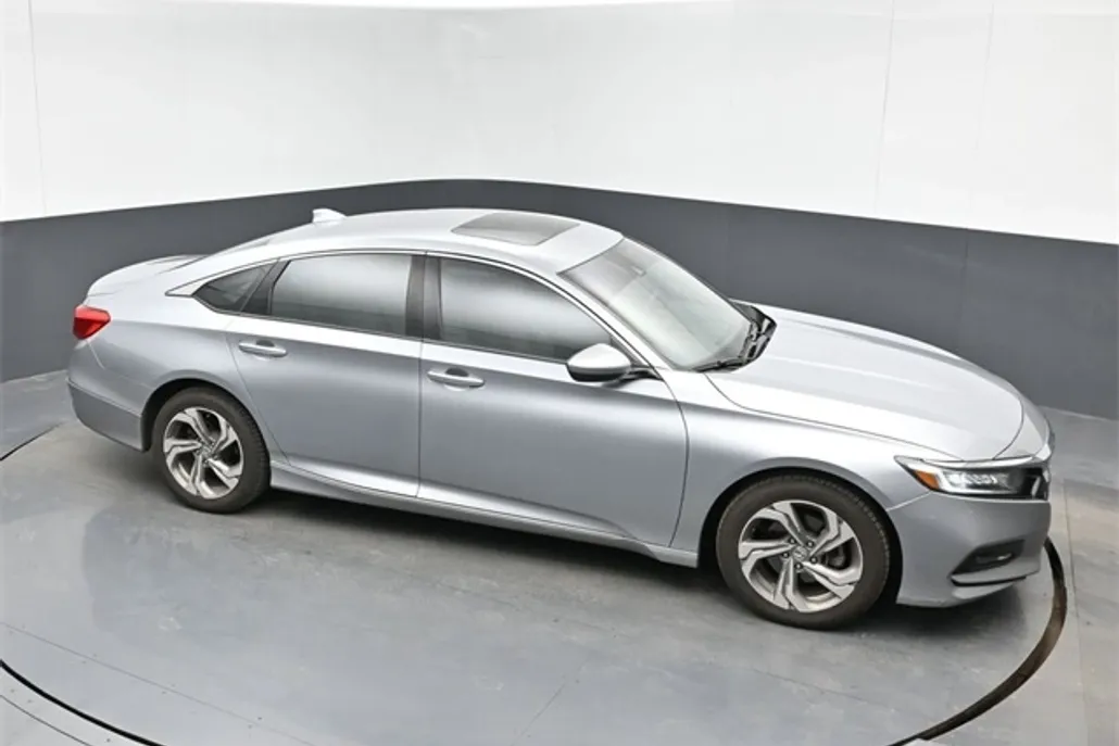 2019 Honda Accord EX photo 1