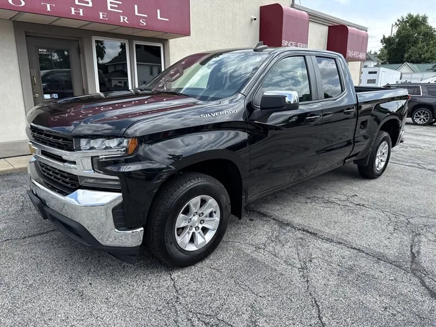 2021 Chevrolet Silverado 1500 LT photo 1