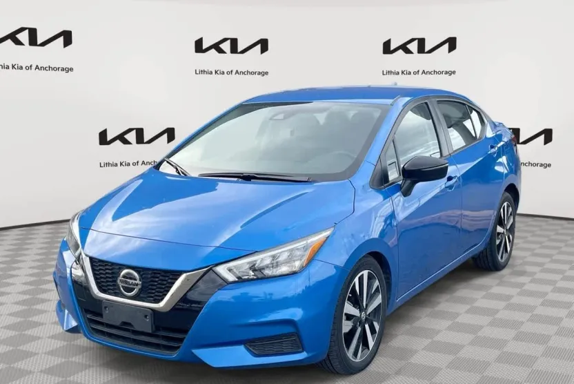 2022 Nissan Versa 1.6 SR photo 1