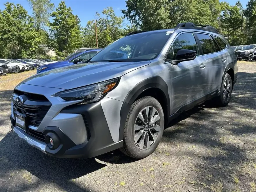 2025 Subaru Outback Limited XT photo 1