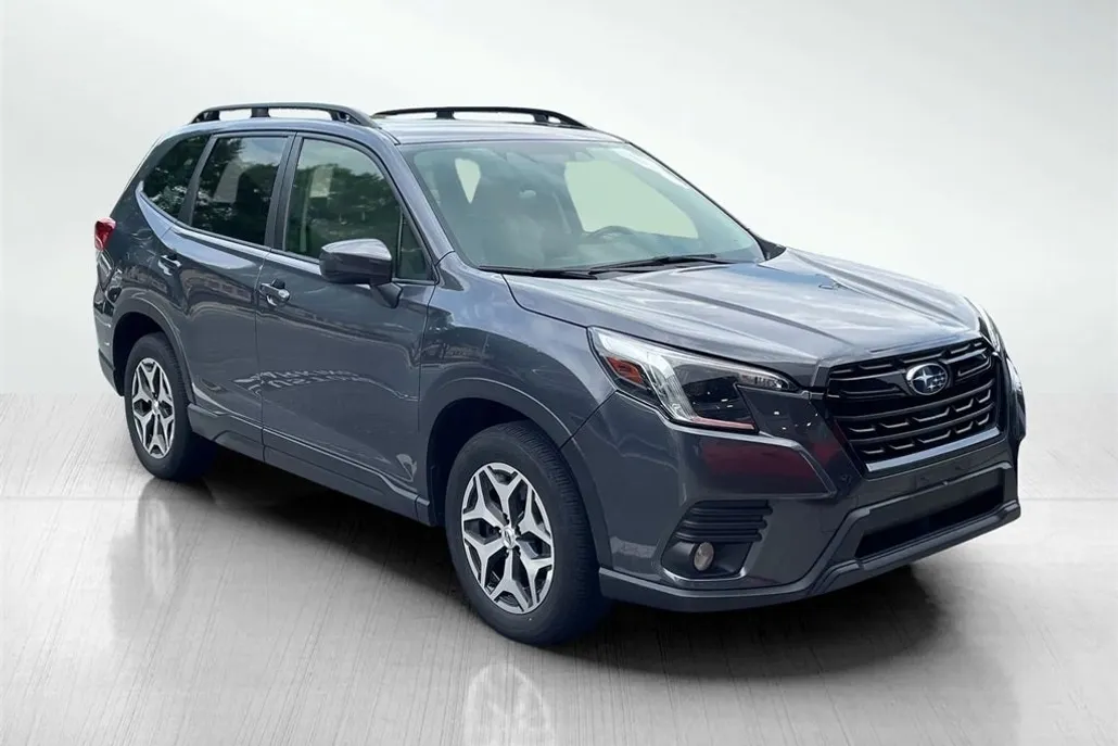 2022 Subaru Forester Premium photo 1
