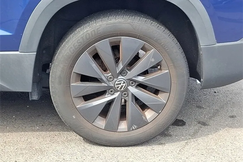 2022 Volkswagen Taos S photo 1