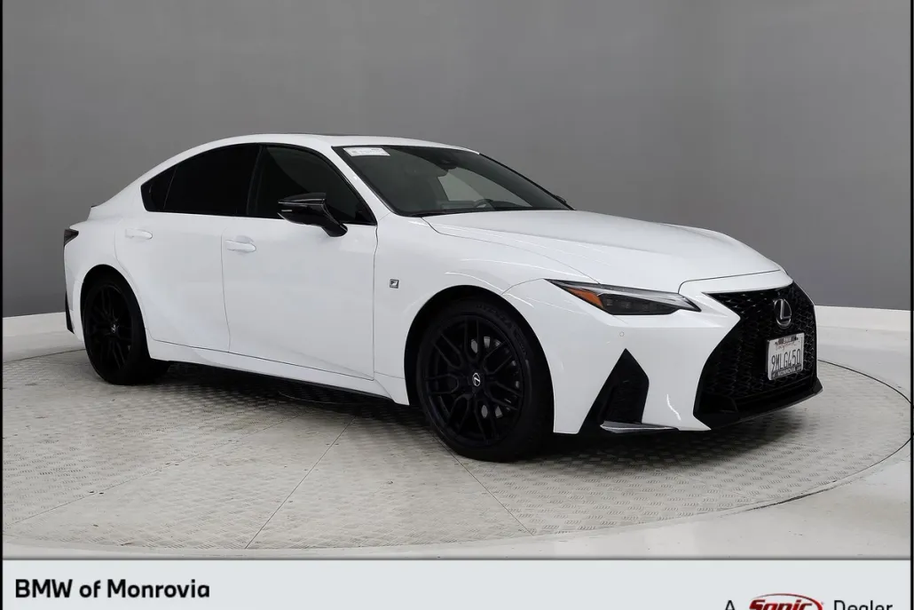 2024 Lexus IS 350 F SPORT photo 1