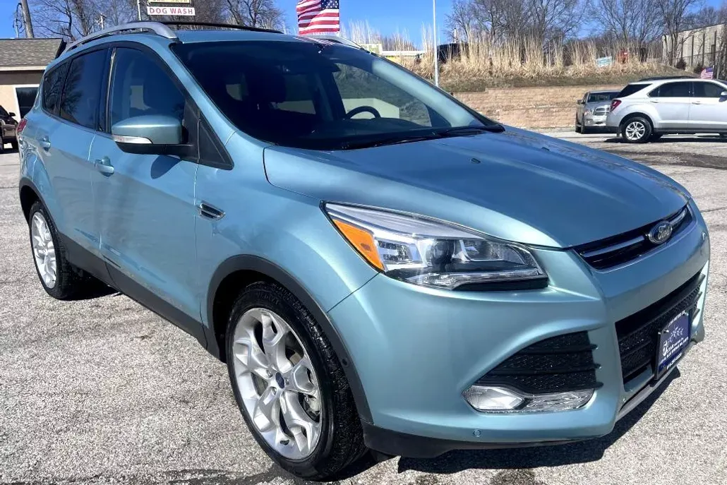2013 Ford Escape Titanium photo 1