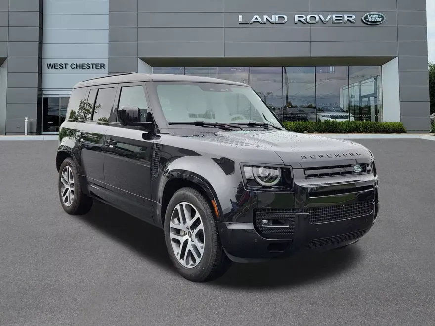 2024 Land Rover Defender 110 X-Dynamic SE photo 2