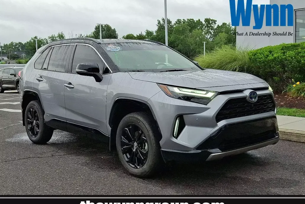 2024 Toyota RAV4 Hybrid XSE photo 1
