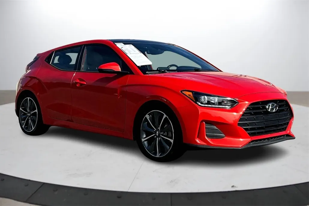 2019 Hyundai Veloster 2.0L Premium photo 1