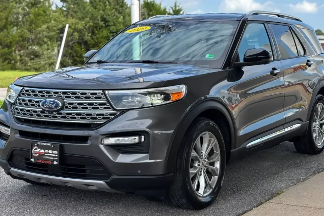 2020 Ford Explorer Limited Sport photo 1