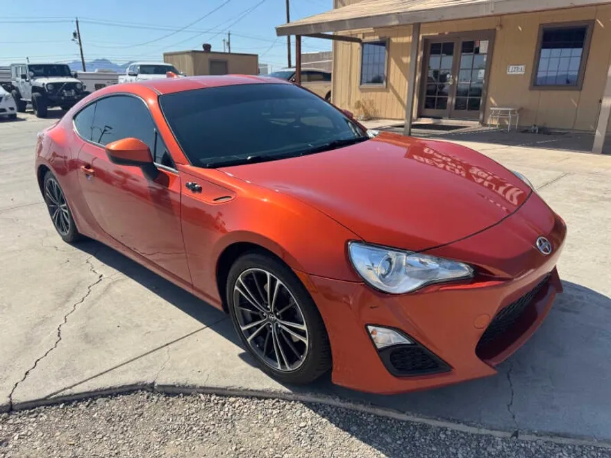 2016 Toyota FR-S photo 1
