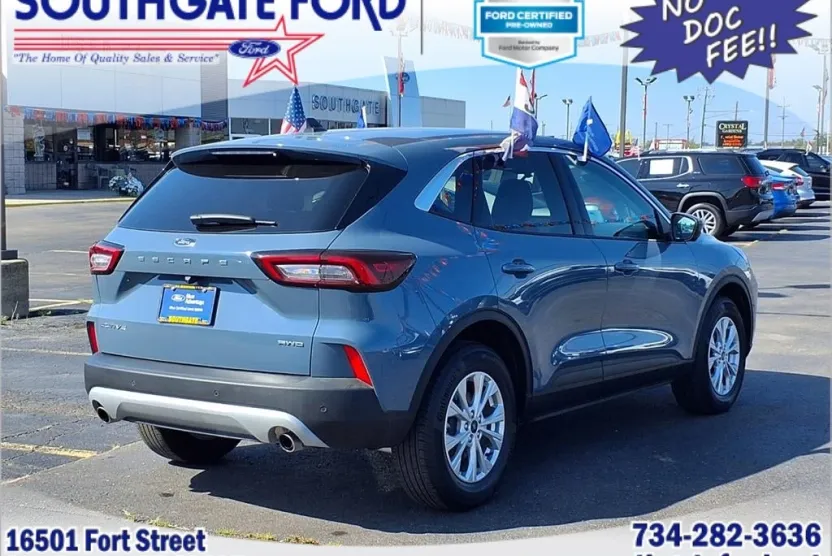 2023 Ford Escape Active photo 1