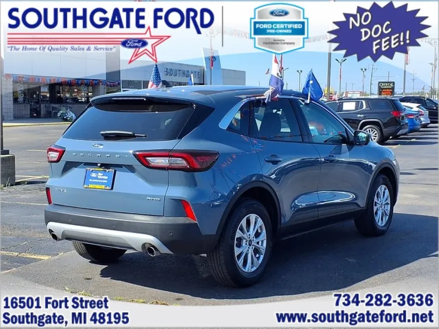 2023 Ford Escape Active photo 1
