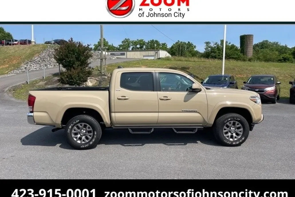2019 Toyota Tacoma SR5 photo 1
