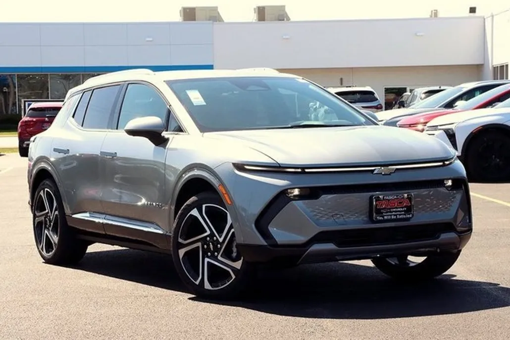 2025 Chevrolet Equinox EV 1LT photo 1