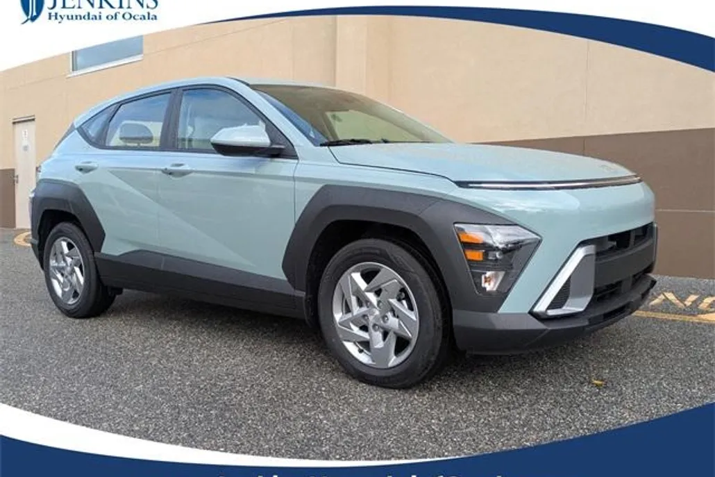 2026 Hyundai Kona SE photo 1
